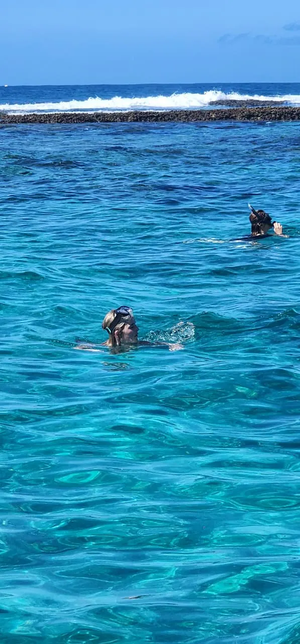 Snorkeling sobre o recife do Two Mile Reef